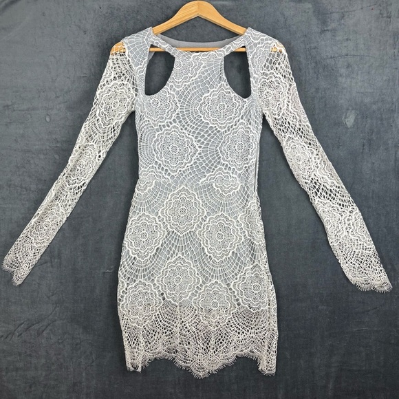 For Love And Lemons White Bodycon Dress with Cold Shoulder and Bishop Sleeves XS - Picture 2 of 9